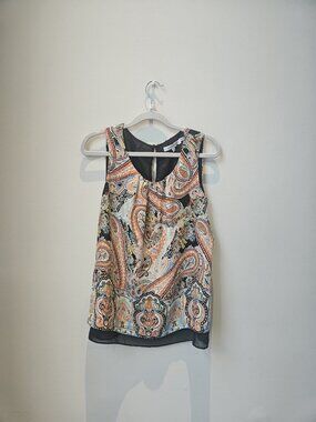 Rose & Olive sleeveless paisley blouse ~ Small